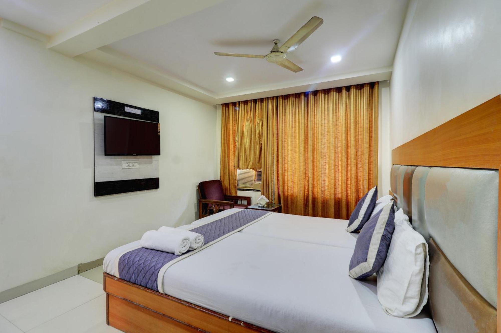Hotel New Sarovar Grand Panvel Eksteriør billede