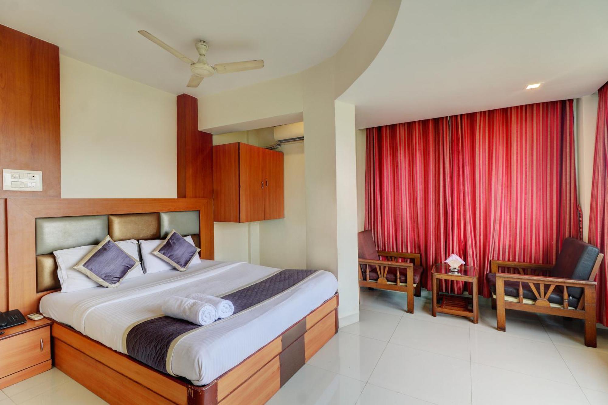 Hotel New Sarovar Grand Panvel Eksteriør billede