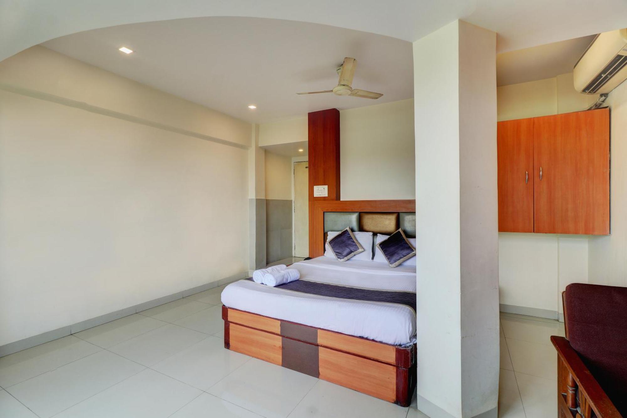 Hotel New Sarovar Grand Panvel Eksteriør billede