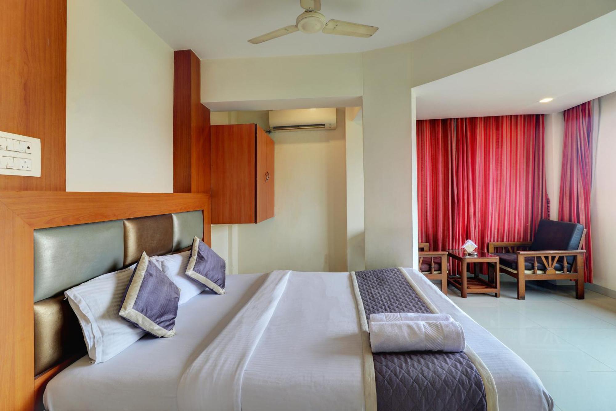 Hotel New Sarovar Grand Panvel Eksteriør billede