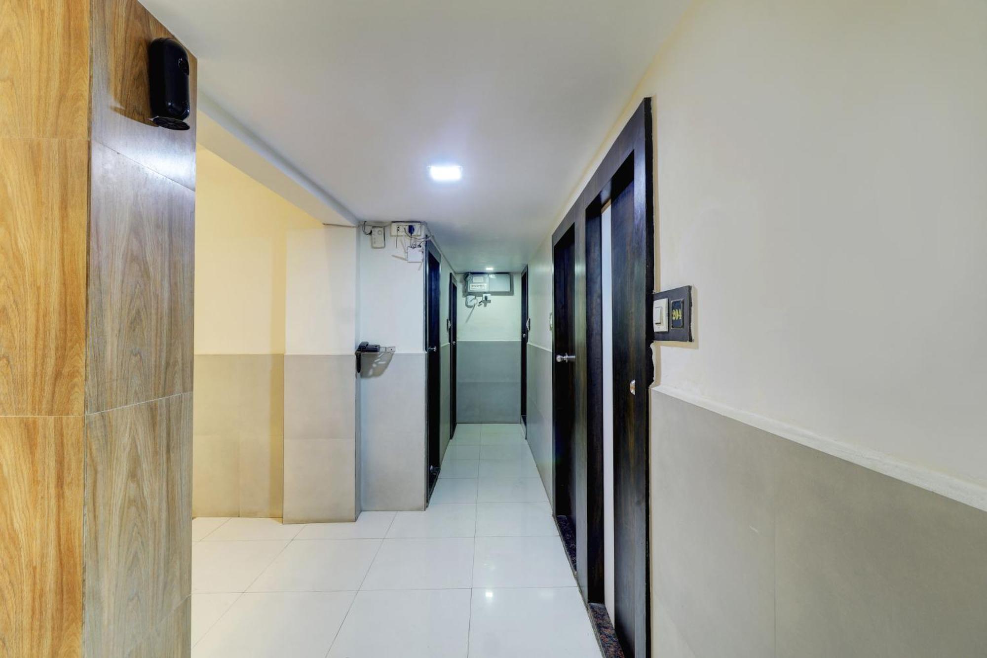 Hotel New Sarovar Grand Panvel Eksteriør billede